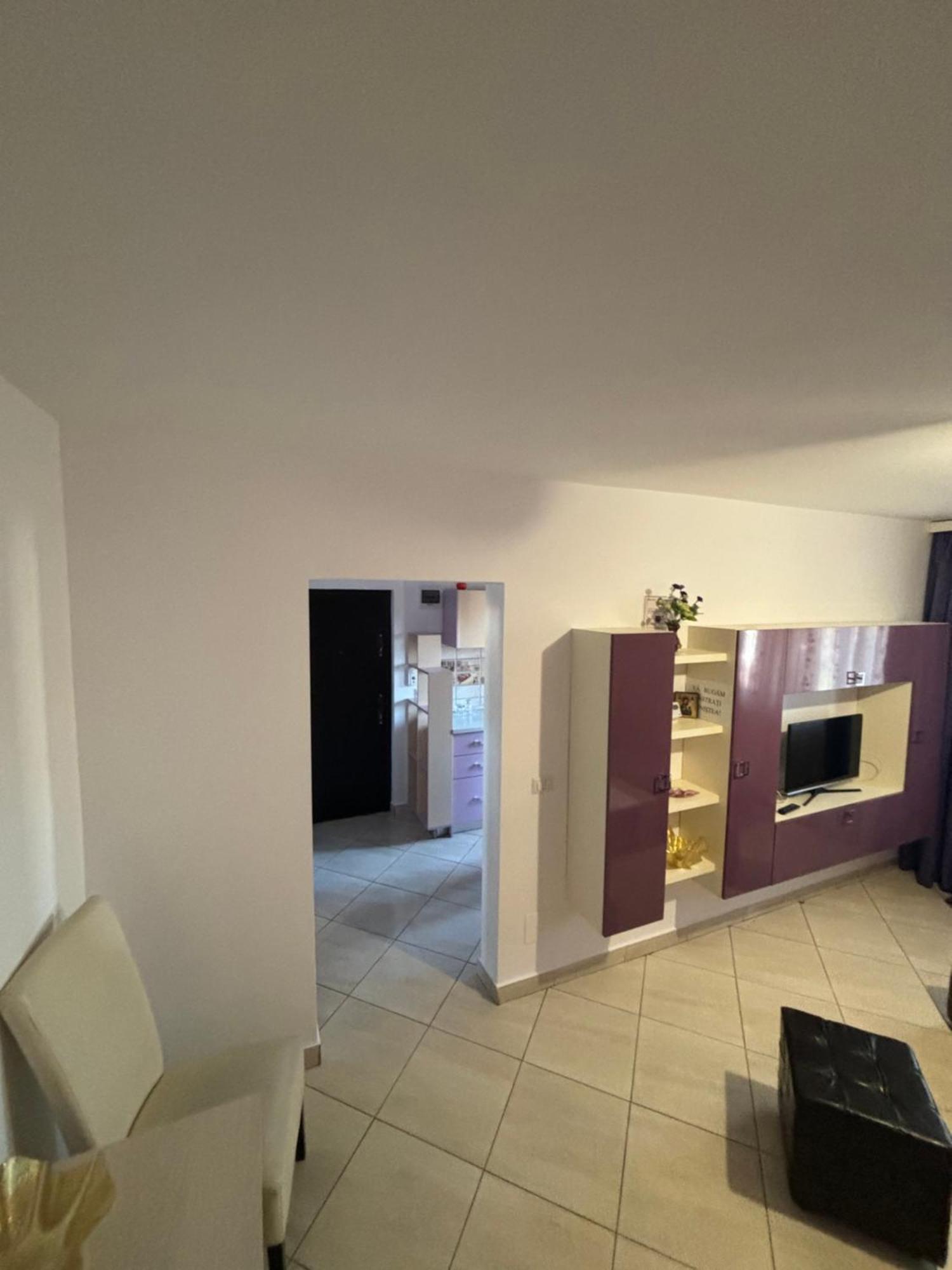 Km 0 Residence بياترا نام المظهر الخارجي الصورة