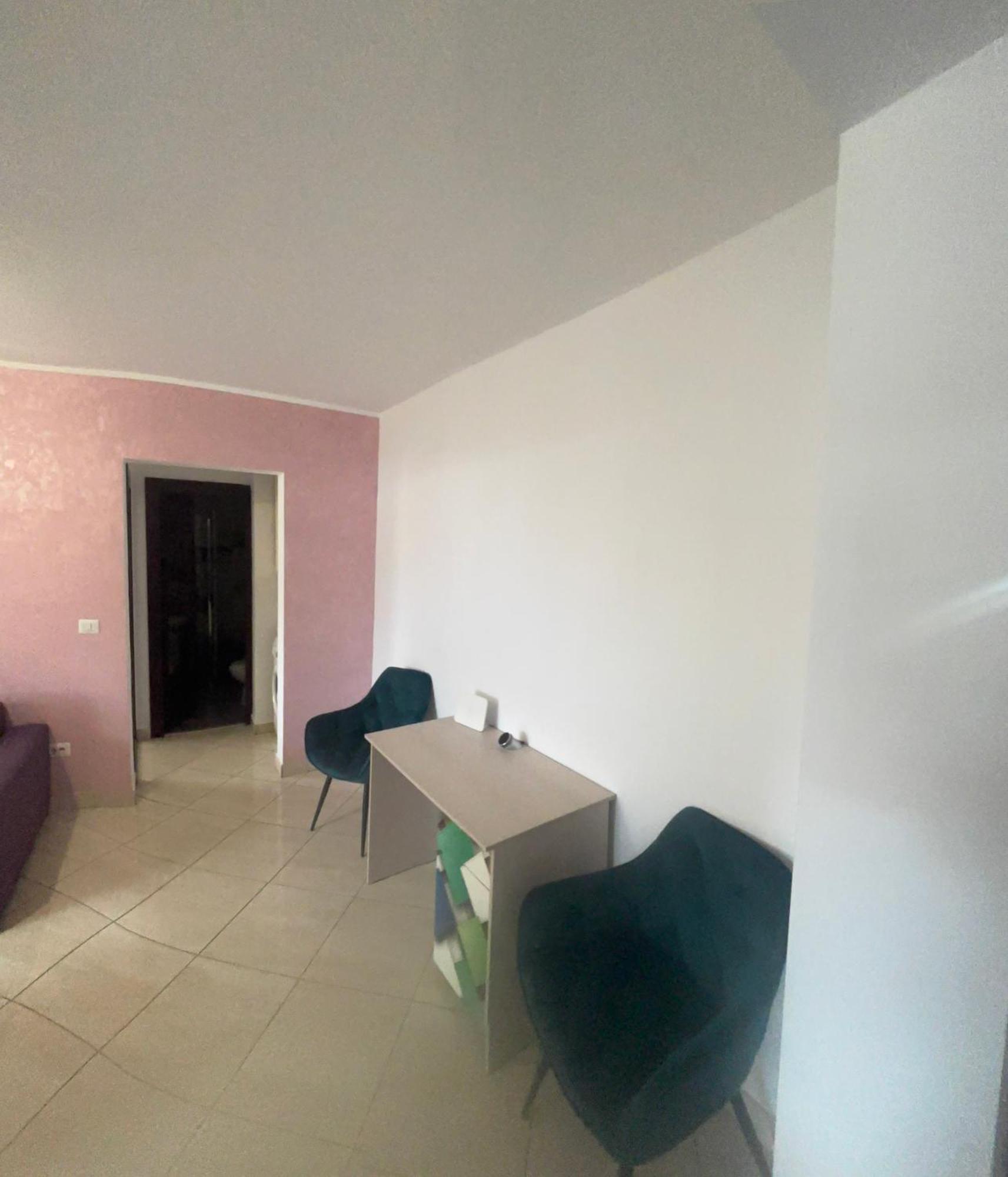 Km 0 Residence بياترا نام المظهر الخارجي الصورة